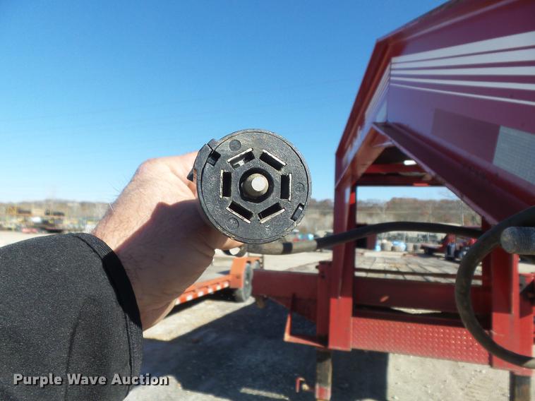 image for item DB6302 2006 Corn Pro 28+512K equipment trailer