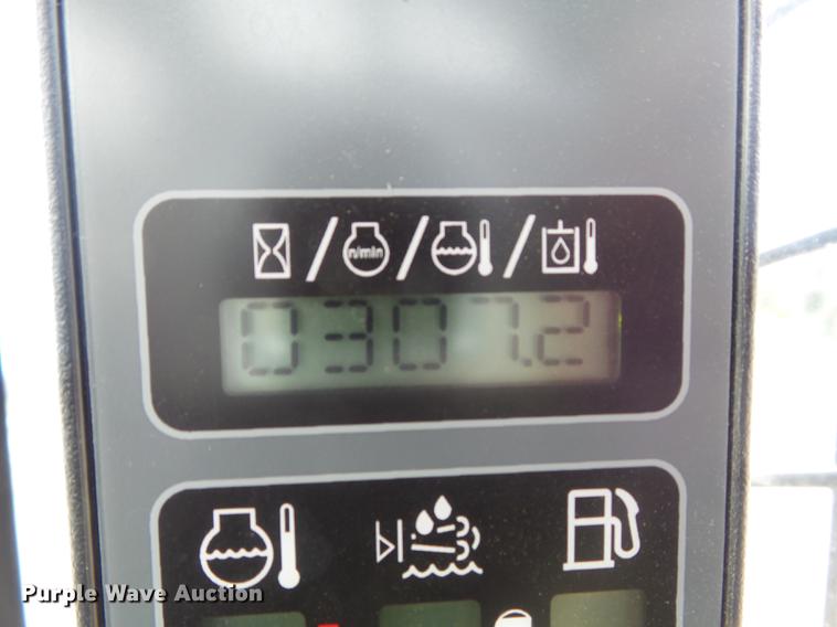 image for item DB6304 2015 Case TR340 skid steer