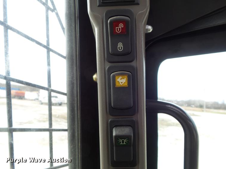 image for item DB6304 2015 Case TR340 skid steer