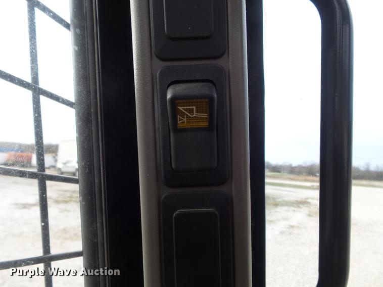 image for item DB6304 2015 Case TR340 skid steer