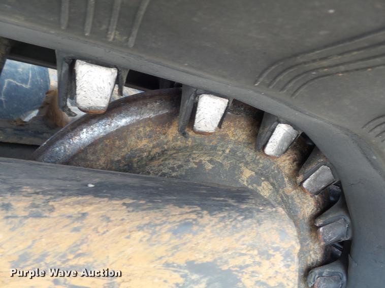 image for item DB6304 2015 Case TR340 skid steer