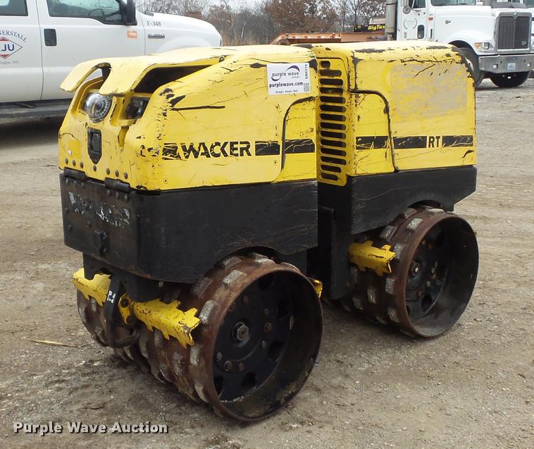 image for item DB6316 2006 Wacker RT825C trench compactor