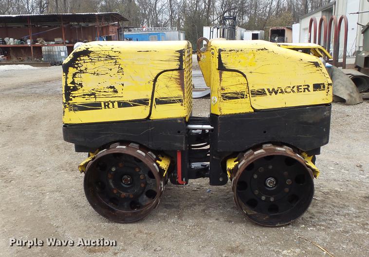 image for item DB6316 2006 Wacker RT825C trench compactor