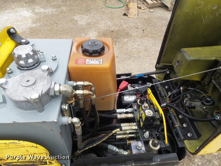 image for item DB6316 2006 Wacker RT825C trench compactor