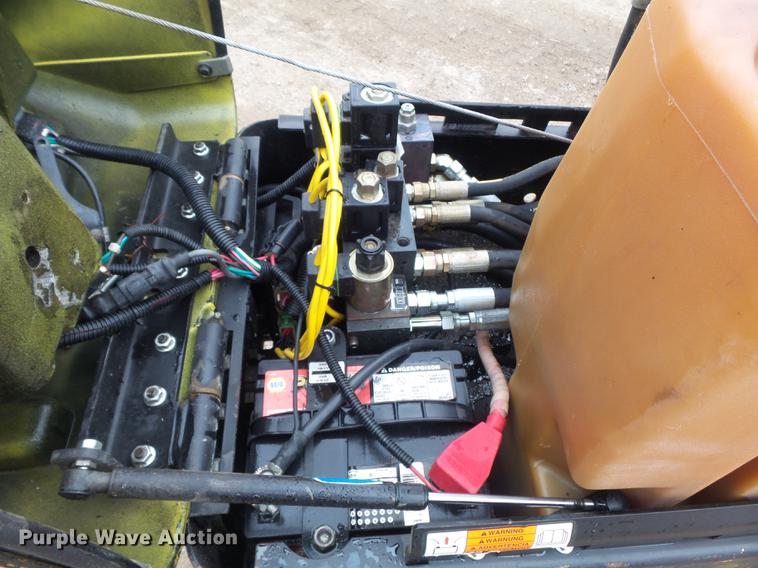 image for item DB6316 2006 Wacker RT825C trench compactor