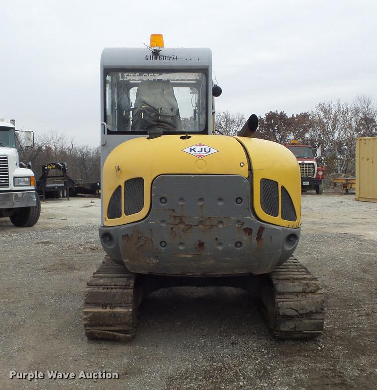 image for item DB6317 2006 Gehl 603 compact excavator