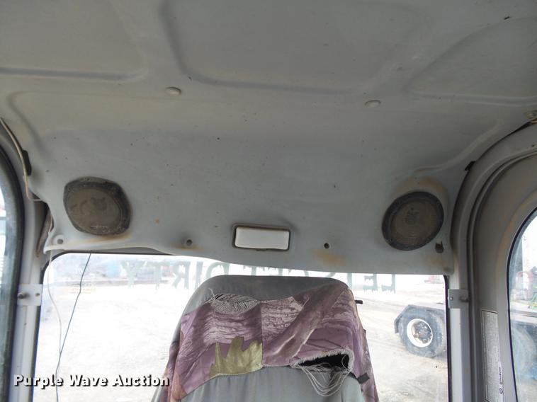 image for item DB6317 2006 Gehl 603 compact excavator