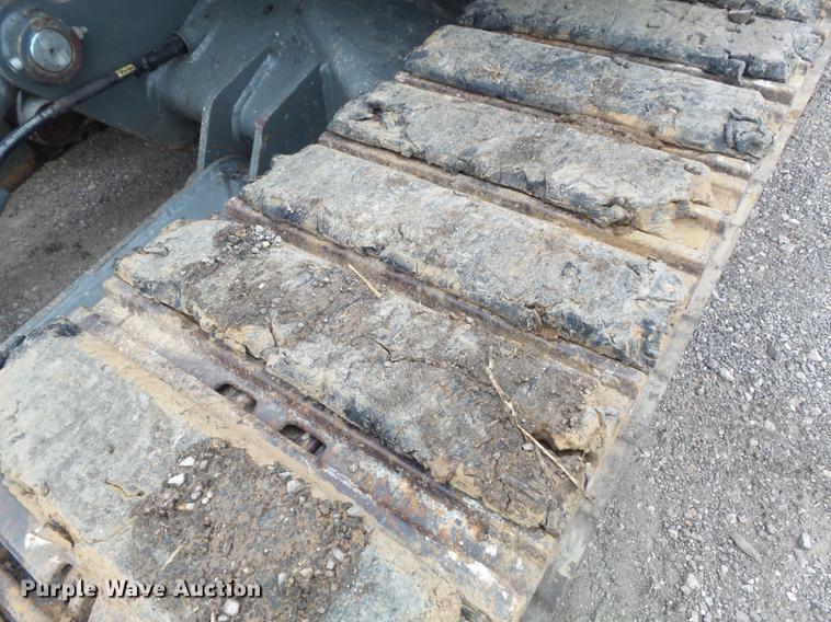 image for item DB6317 2006 Gehl 603 compact excavator