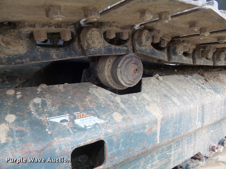 image for item DB6317 2006 Gehl 603 compact excavator