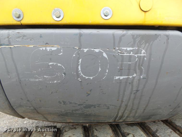 image for item DB6317 2006 Gehl 603 compact excavator