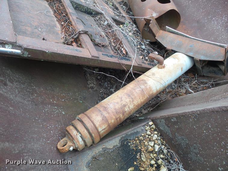 image for item DB6319 Barrel dump bed