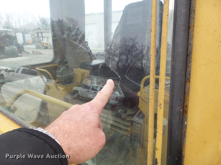 image for item DB6320 1998 Caterpillar 963B track loader