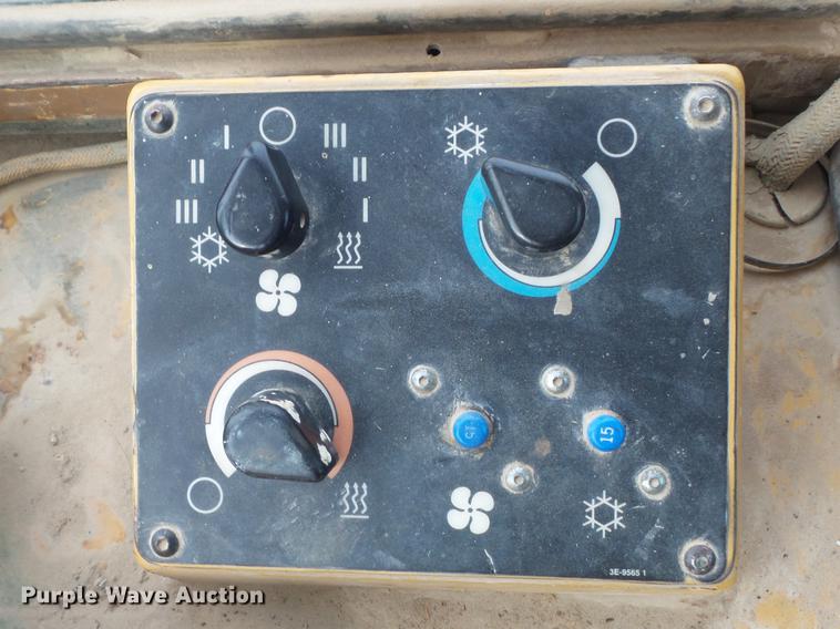 image for item DB6320 1998 Caterpillar 963B track loader