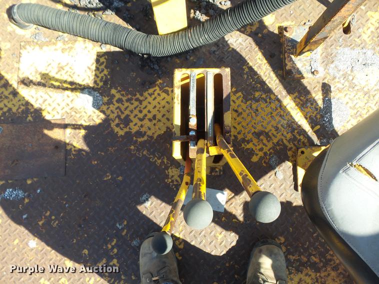 image for item DB6334 1988 Blaw-Knox RW195C road widener