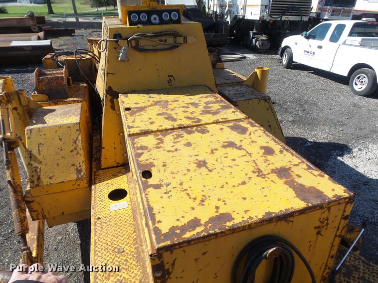 image for item DB6334 1988 Blaw-Knox RW195C road widener