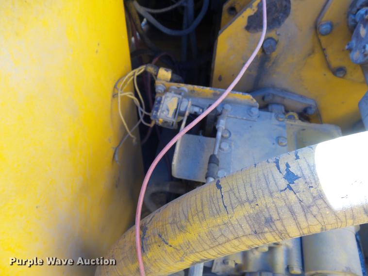 image for item DB6334 1988 Blaw-Knox RW195C road widener