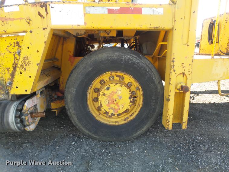 image for item DB6334 1988 Blaw-Knox RW195C road widener