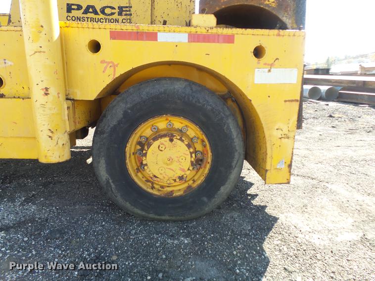 image for item DB6334 1988 Blaw-Knox RW195C road widener