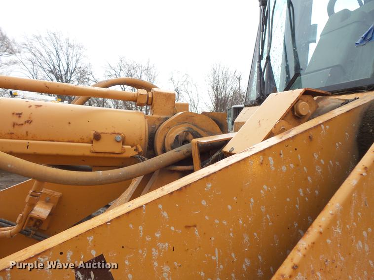 image for item DB8017 1989 Case 721 wheel loader