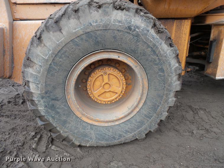 image for item DB8017 1989 Case 721 wheel loader