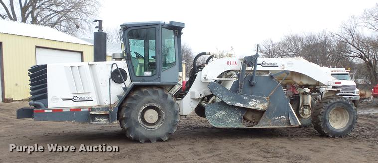 image for item DB8018 Wirtgen CD8H38 reclaimer