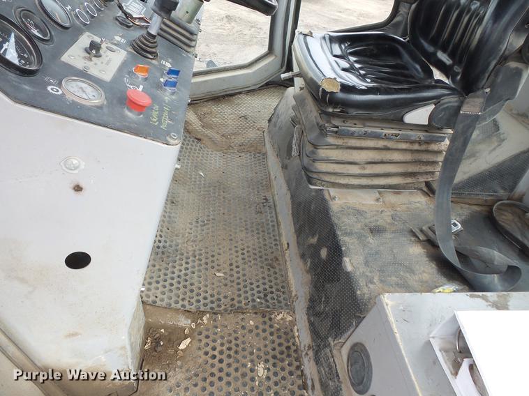 image for item DB8018 Wirtgen CD8H38 reclaimer