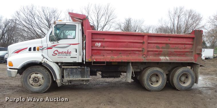 image for item DB8019 2002 Sterling L8500 dump truck