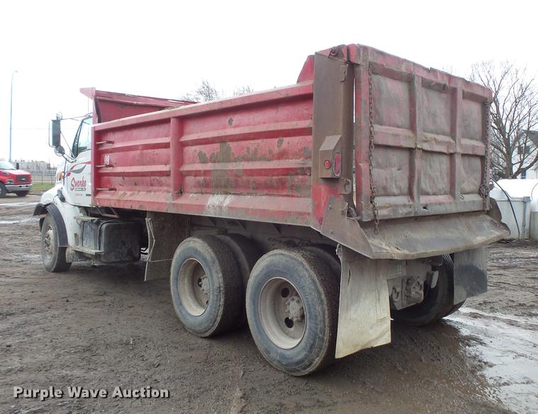 image for item DB8019 2002 Sterling L8500 dump truck