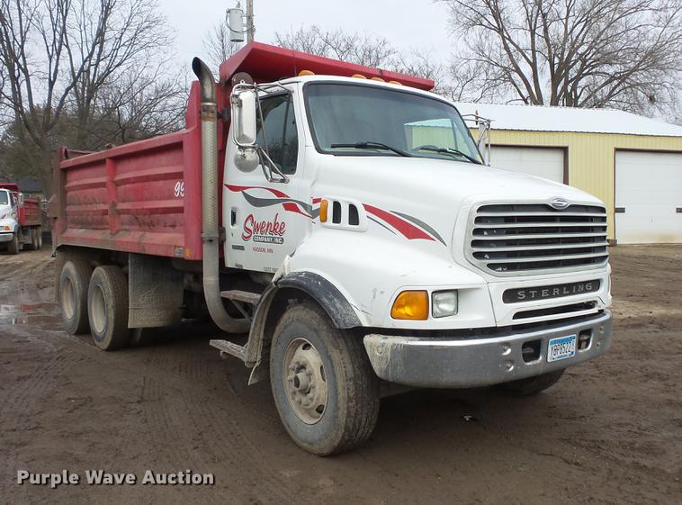 image for item DB8019 2002 Sterling L8500 dump truck