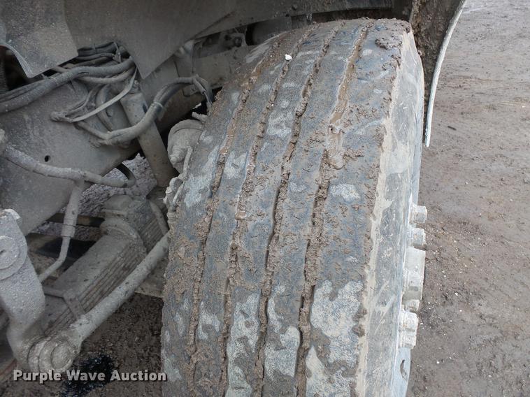 image for item DB8019 2002 Sterling L8500 dump truck