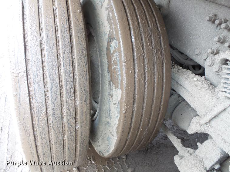 image for item DB8019 2002 Sterling L8500 dump truck