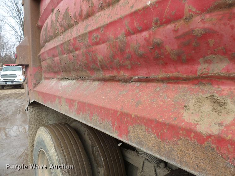 image for item DB8019 2002 Sterling L8500 dump truck