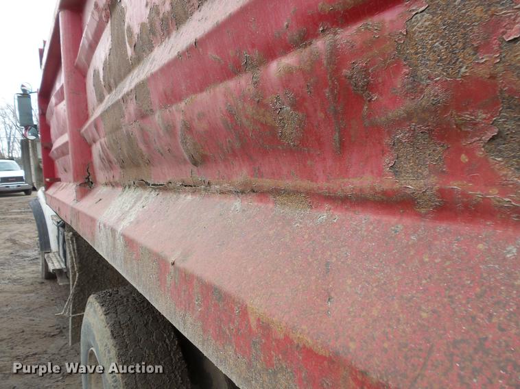 image for item DB8019 2002 Sterling L8500 dump truck