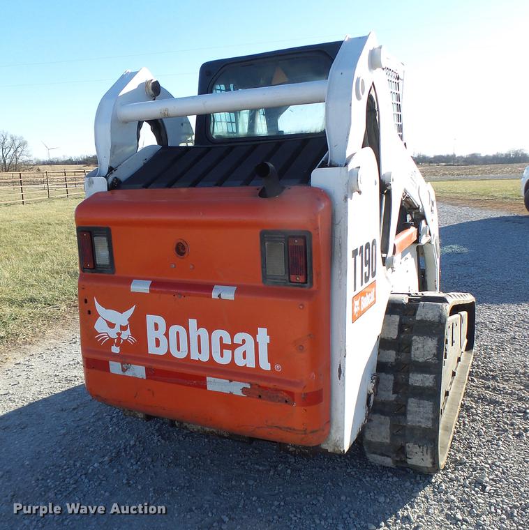 image for item DB9871 2007 Bobcat T190 skid steer