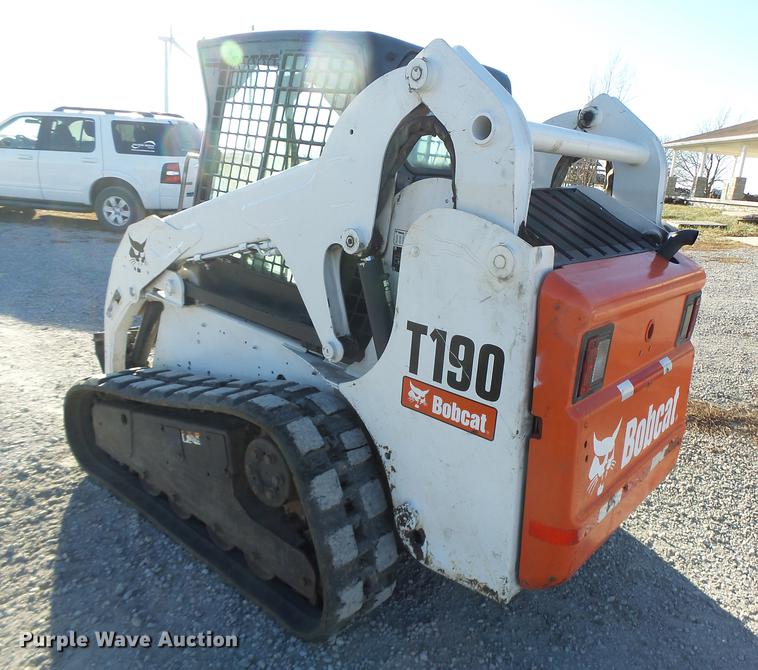 image for item DB9871 2007 Bobcat T190 skid steer