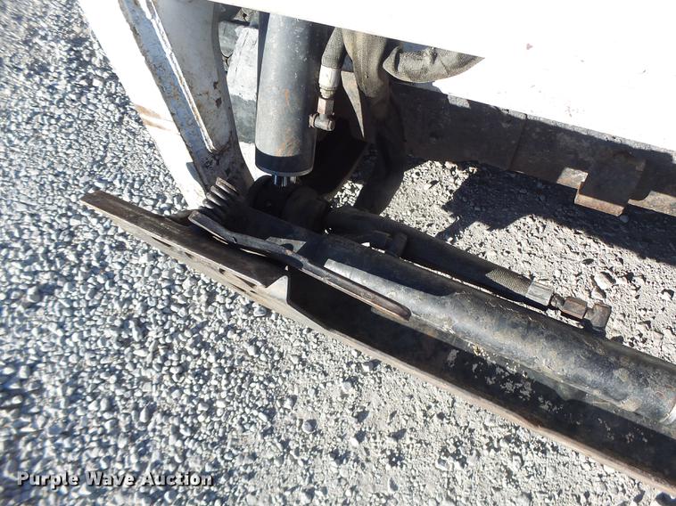 image for item DB9871 2007 Bobcat T190 skid steer