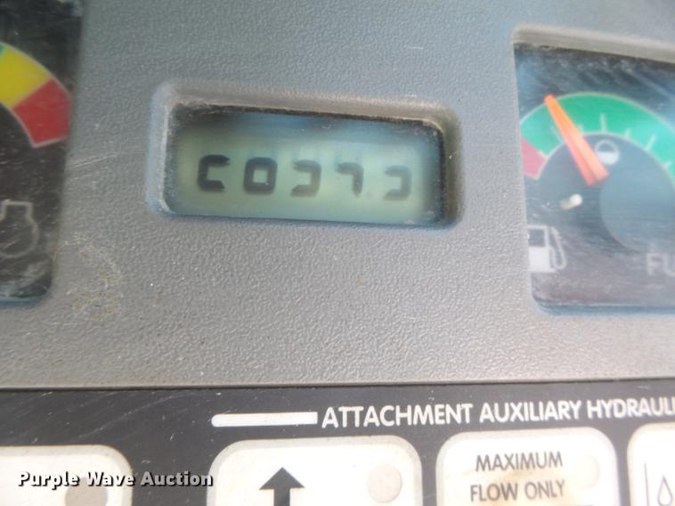 image for item DB9871 2007 Bobcat T190 skid steer