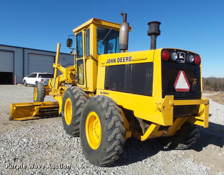 image for item DB9878 1981 John Deere 770A motor grader