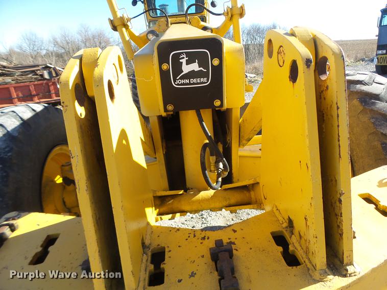 image for item DB9878 1981 John Deere 770A motor grader
