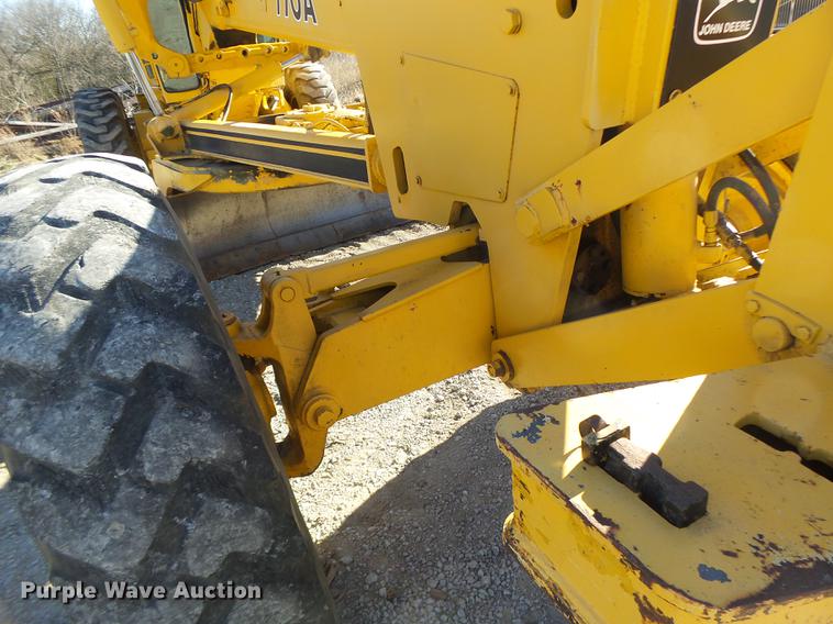 image for item DB9878 1981 John Deere 770A motor grader