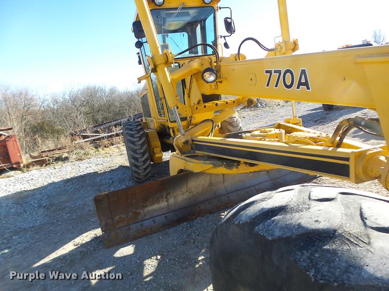 image for item DB9878 1981 John Deere 770A motor grader
