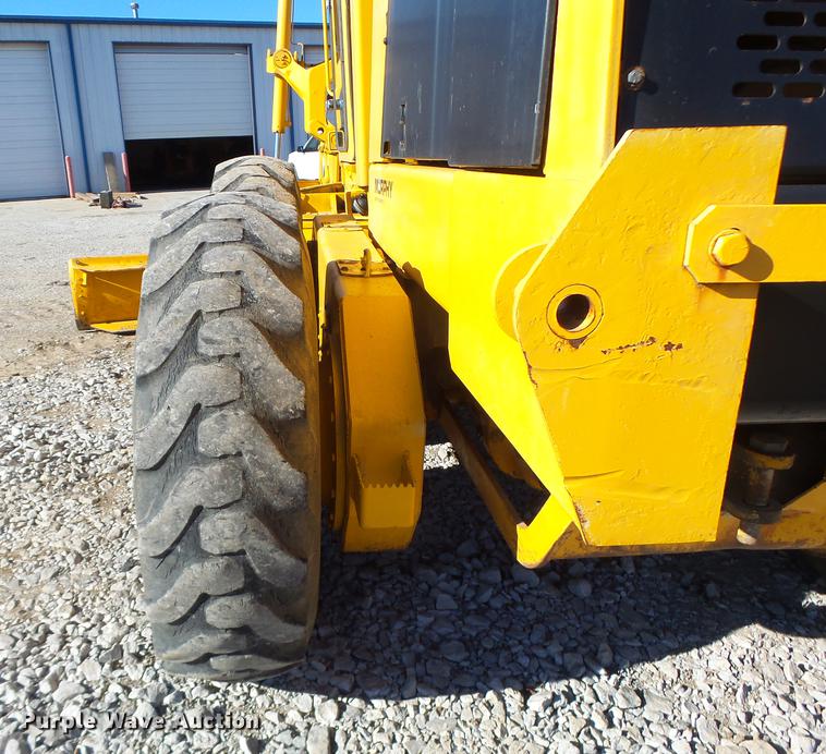 image for item DB9878 1981 John Deere 770A motor grader