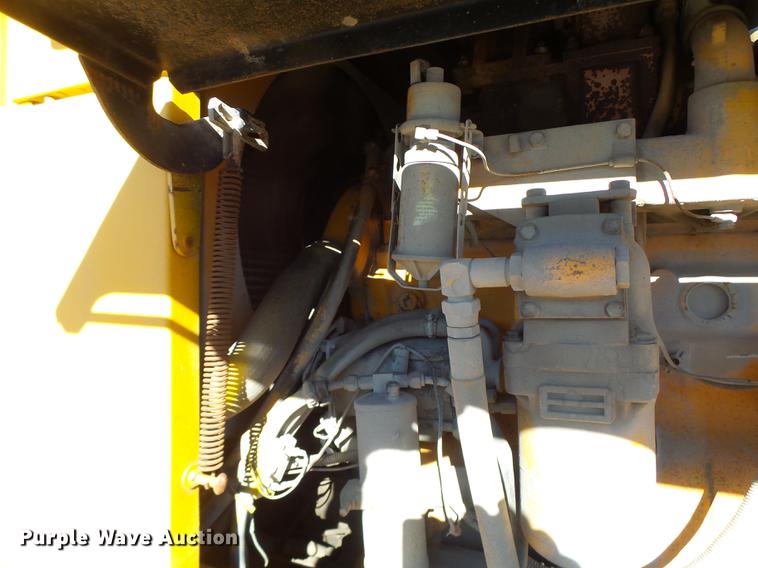 image for item DB9878 1981 John Deere 770A motor grader