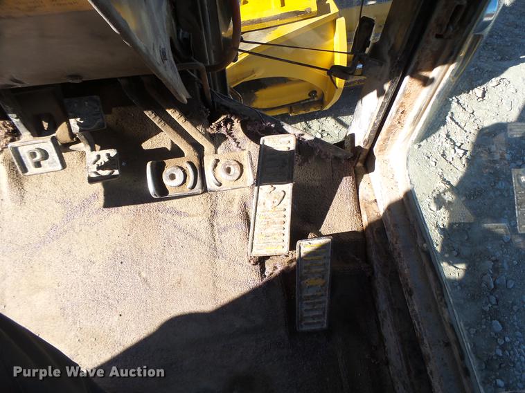 image for item DB9878 1981 John Deere 770A motor grader