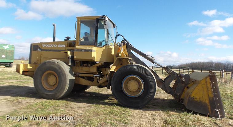 image for item DB9881 1994 Volvo L90 wheel loader