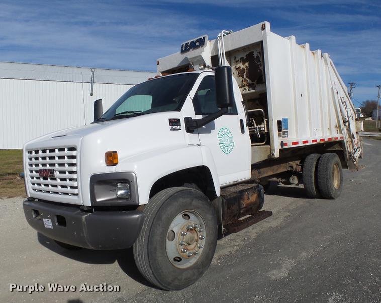 image for item DB9889 2007 GMC C7500 refuse truck