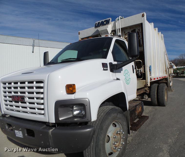image for item DB9889 2007 GMC C7500 refuse truck