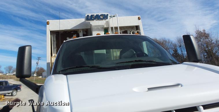 image for item DB9889 2007 GMC C7500 refuse truck