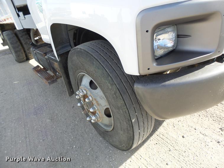 image for item DB9889 2007 GMC C7500 refuse truck
