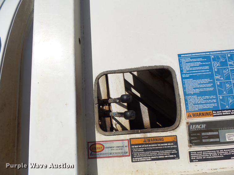 image for item DB9889 2007 GMC C7500 refuse truck